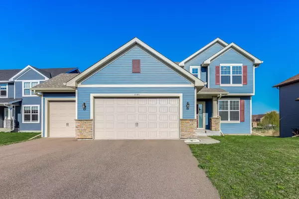 7145 208th CV N, Forest Lake, MN 55025