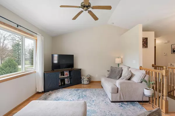 New Richland, MN 56072,404 6th ST NW