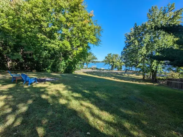 White Bear Twp, MN 55110,5253 W Bald Eagle BLVD