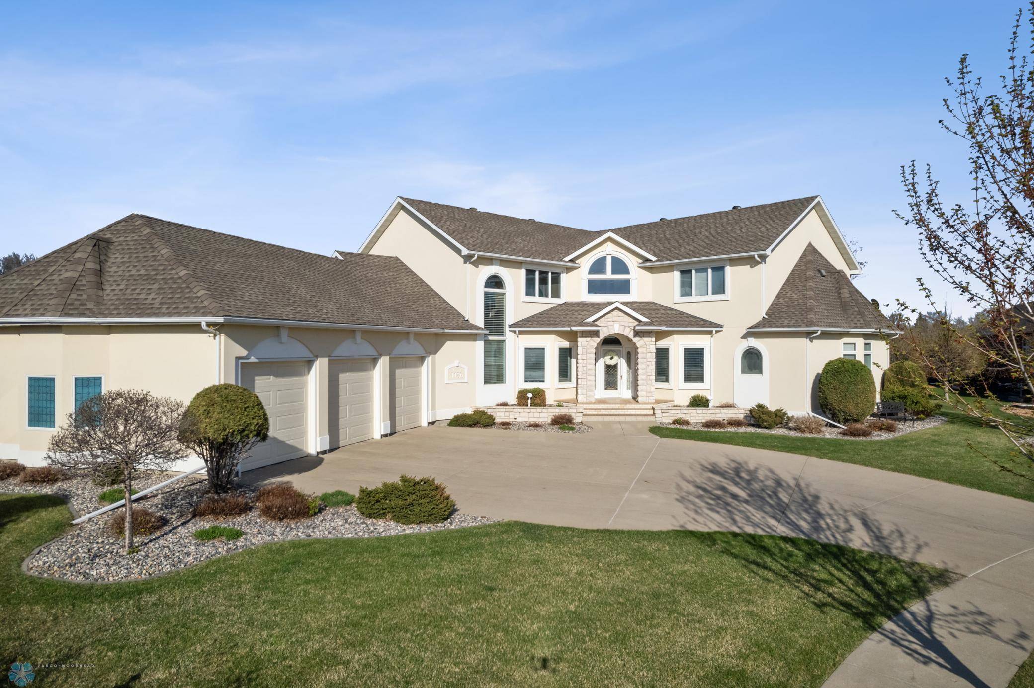 4126 Timberline DR S, Fargo, ND 58104