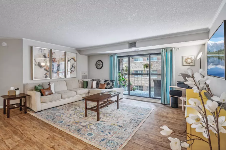 2885 Knox Ave S #405, Minneapolis, MN 55408