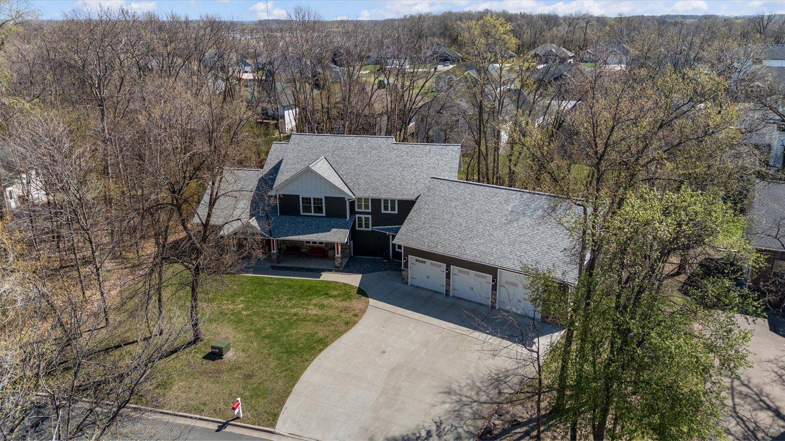 New Prague, MN 56071,701 Chalupsky AVE SE
