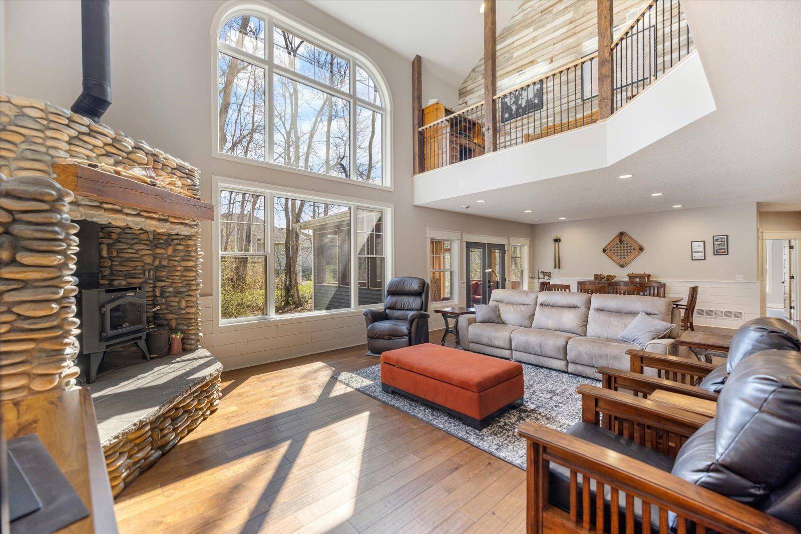 701 Chalupsky AVE SE, New Prague, MN 56071