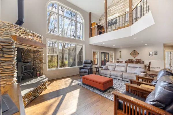 701 Chalupsky AVE SE, New Prague, MN 56071