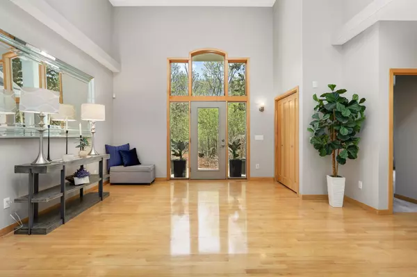 Shakopee, MN 55379,8679 Sunset CT