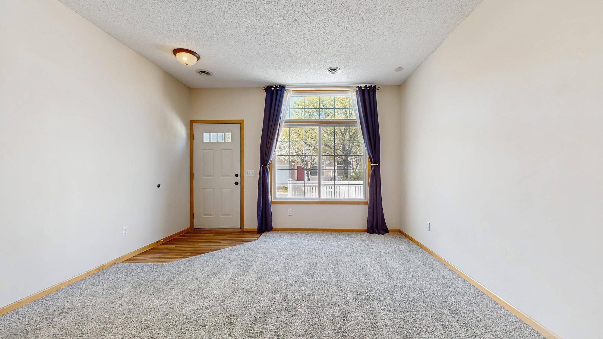 Maple Grove, MN 55311,9640 Peony LN N
