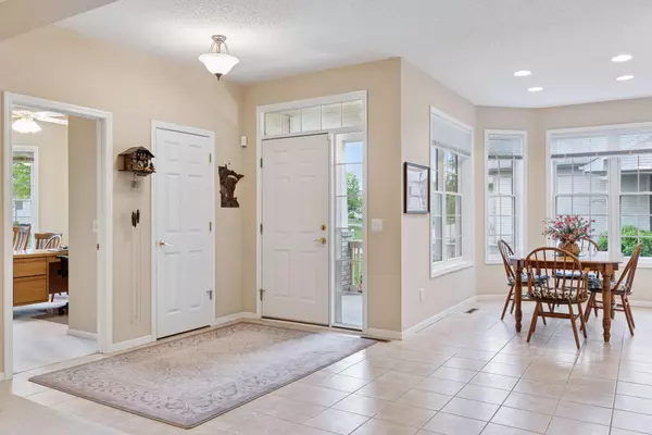 Eden Prairie, MN 55347,17462 Haralson DR