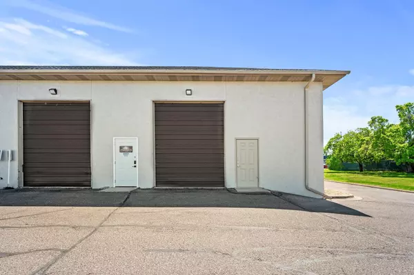 Brooklyn Park, MN 55445,8557 Wyoming AVE N #5