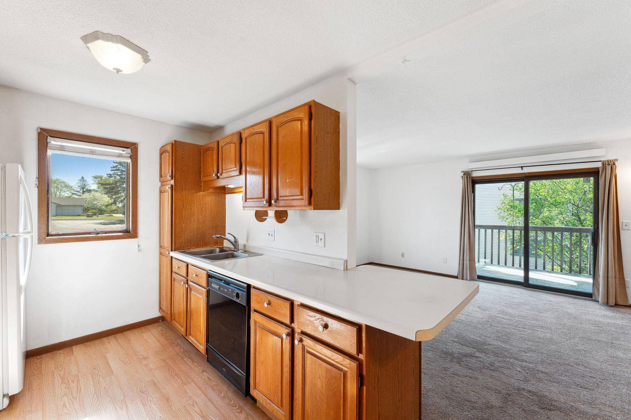 Inver Grove Heights, MN 55076,6601 Buckley CIR #106
