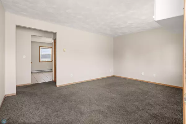 Fargo, ND 58102,726-728 31st ST N