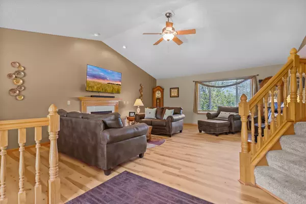 Oak Grove, MN 55011,1831 Lake George Pkwy NW
