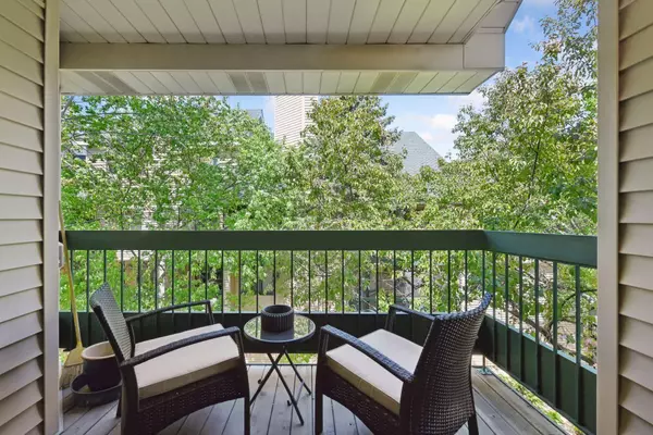 Edina, MN 55435,7618 York AVE S #1318