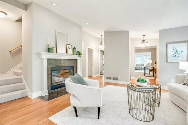 Burnsville, MN 55306,14716 Oak Run LN