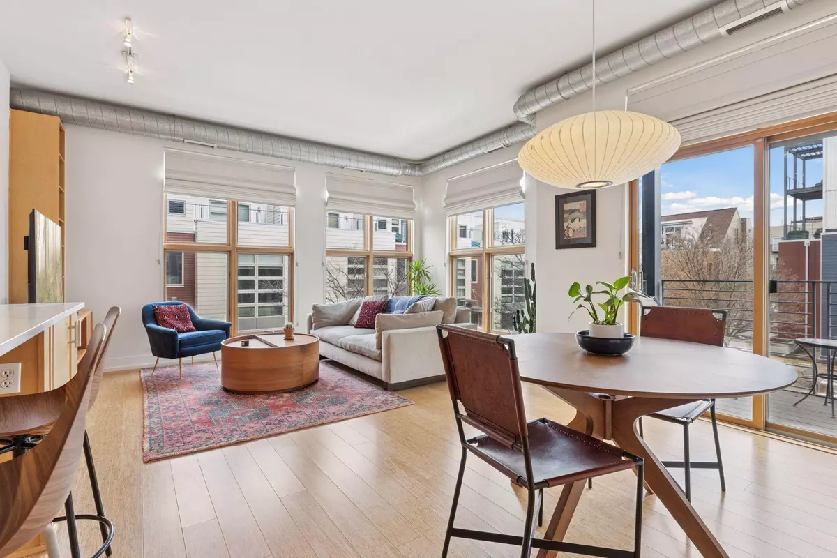 Minneapolis, MN 55408,2845 Colfax AVE S #W202