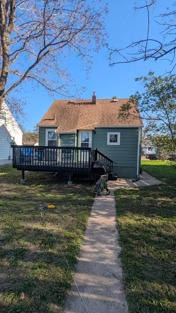 Austin, MN 55912,1211 10th AVE SW