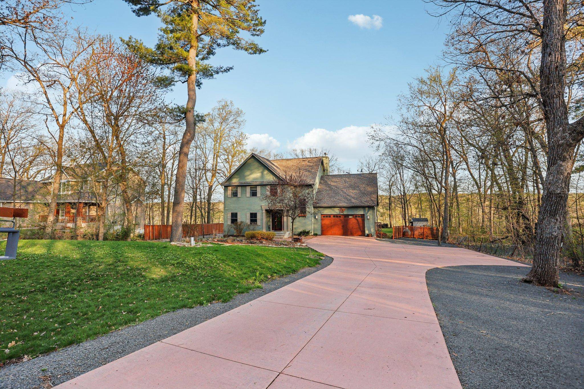 Osceola, WI 54020,411 Ridge RD #B