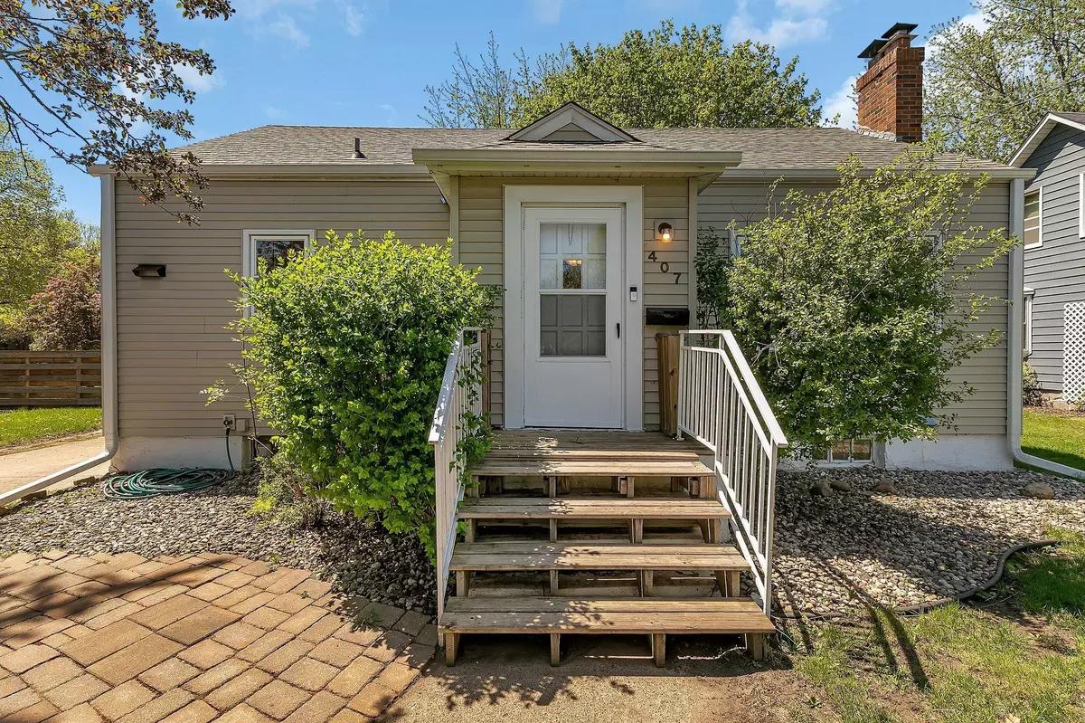 Saint Cloud, MN 56304,407 Wilson AVE NE