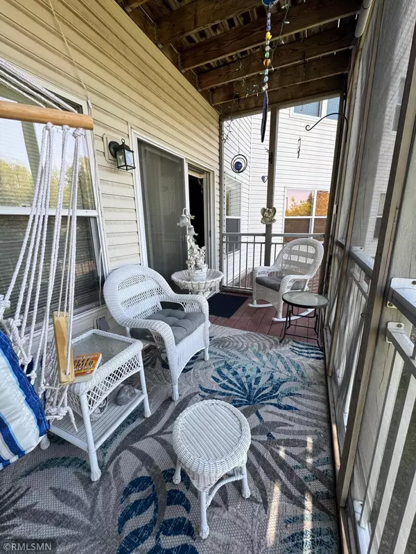 North Saint Paul, MN 55109,2231 Penn PL #114