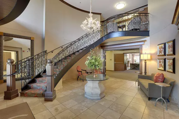 Minneapolis, MN 55403,317 Groveland AVE #514