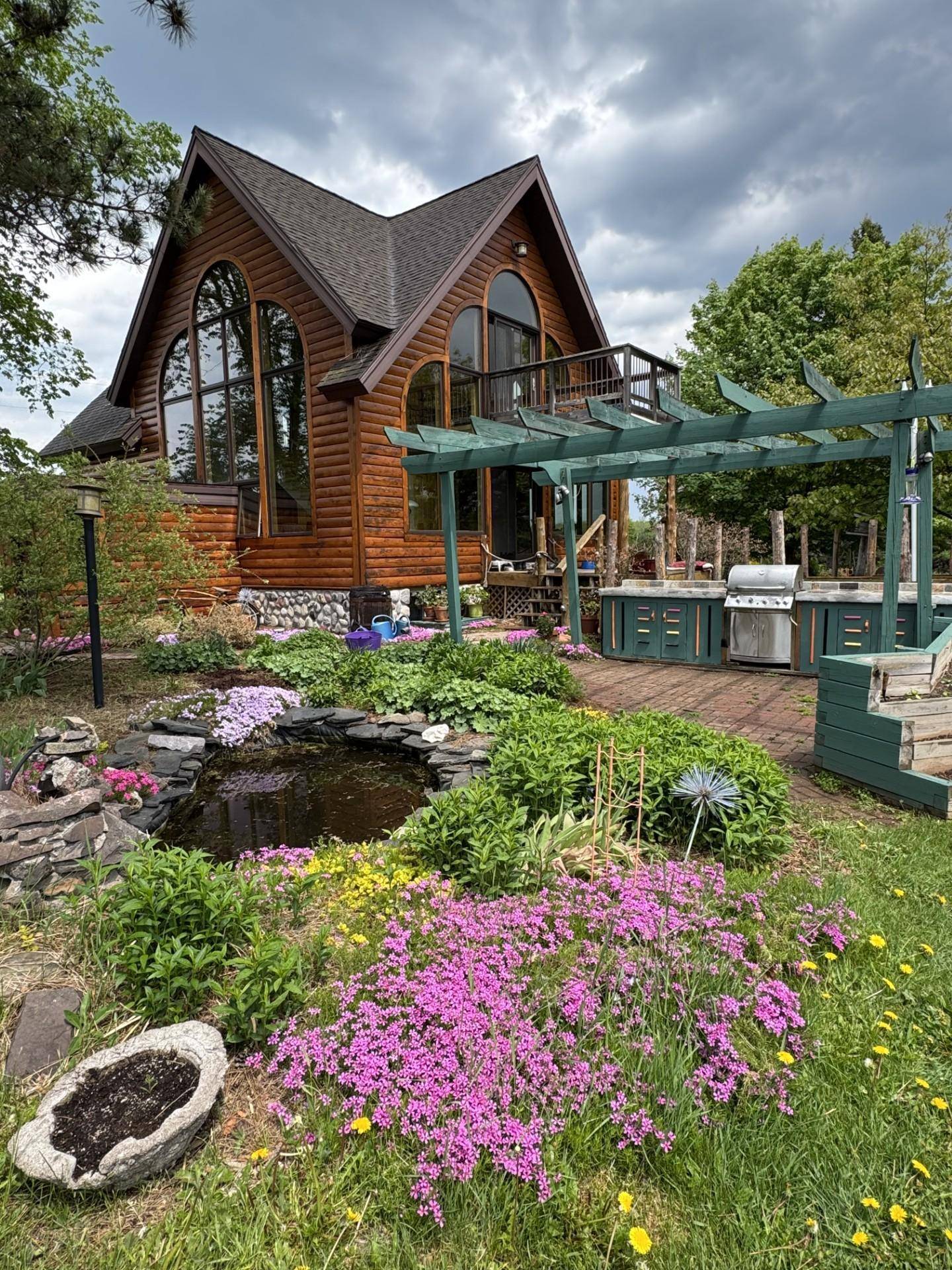 Silver Creek Twp, MN 55616,3213 E Alger Grade
