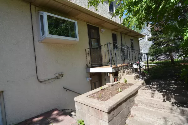 Saint Cloud, MN 56303,1214 7th AVE N