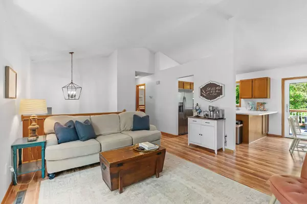 Maple Grove, MN 55369,9618 Ranchview LN N