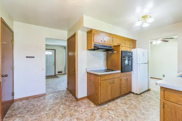 Apple Valley, MN 55124,229 Strese LN