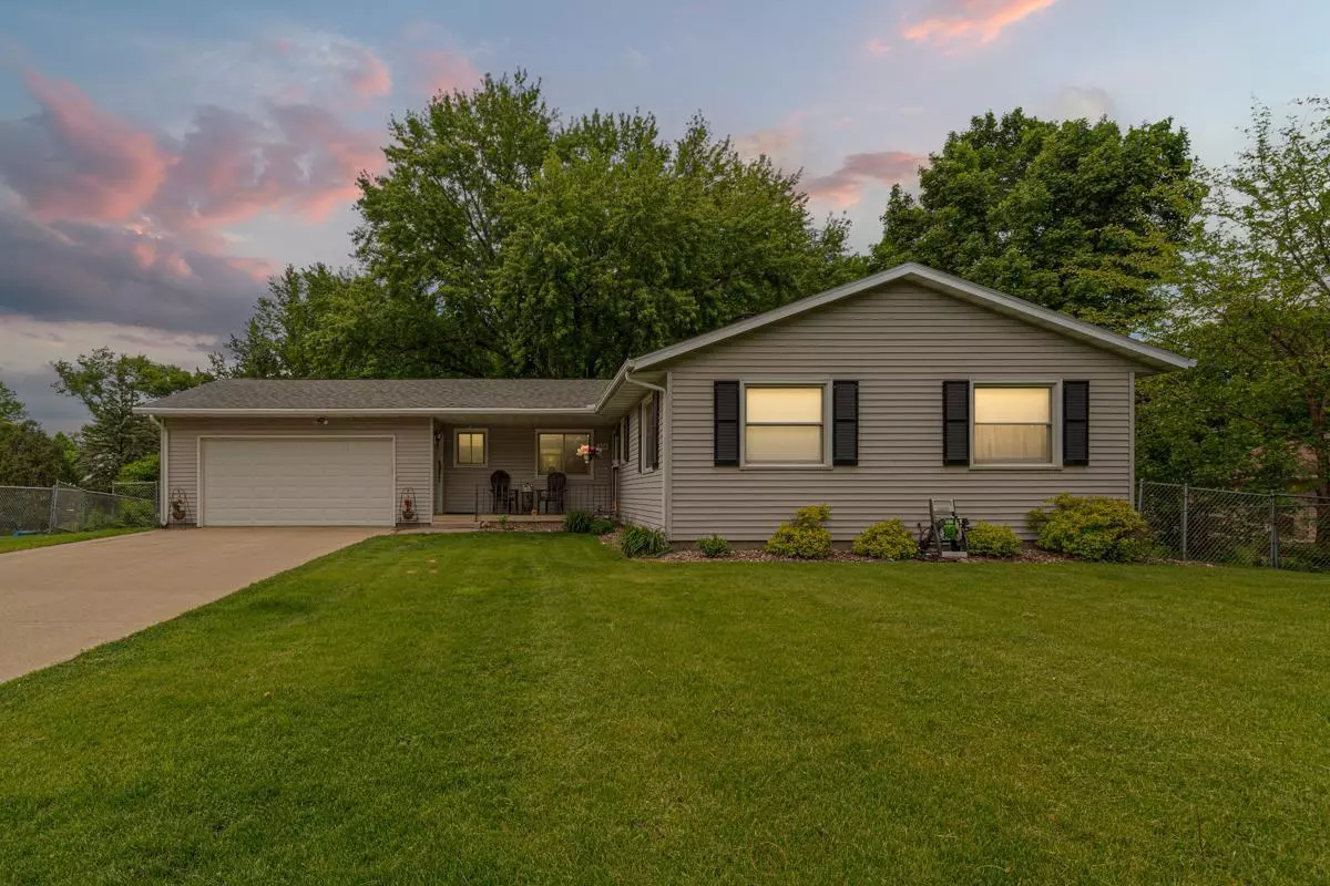 Owatonna, MN 55060,150 Radel PL