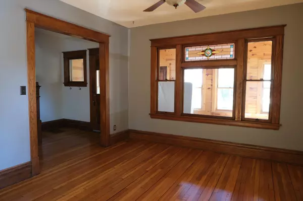 Saint Paul, MN 55107,232 Winifred ST W