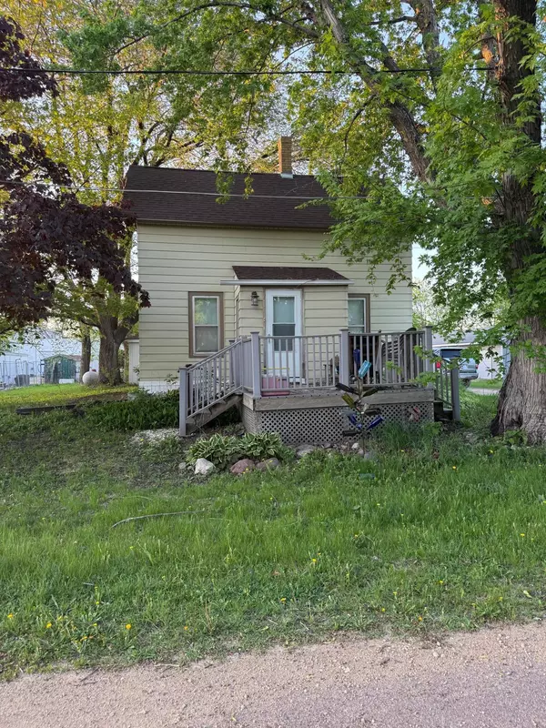 112 3rd ST, Pemberton, MN 56078