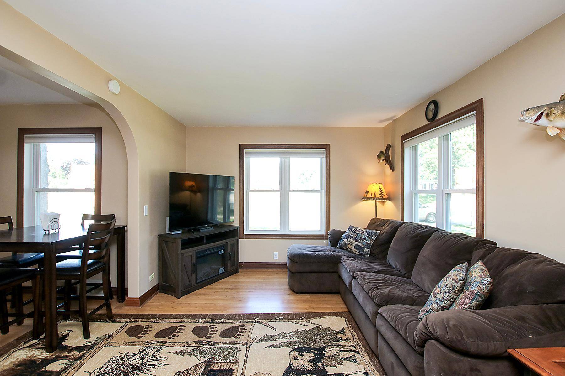 Hutchinson, MN 55350,340 5th AVE SW