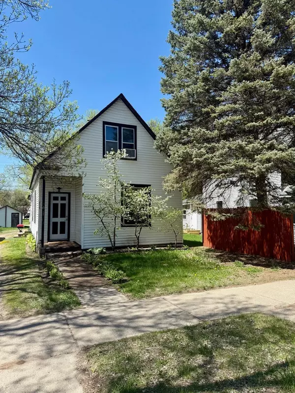 713 7th ST NE, Little Falls, MN 56345