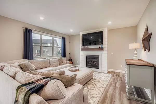 Saint Michael, MN 55376,9876 52nd ST NE