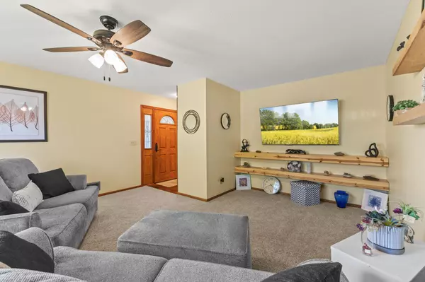 Eagan, MN 55122,3965 Beryl RD