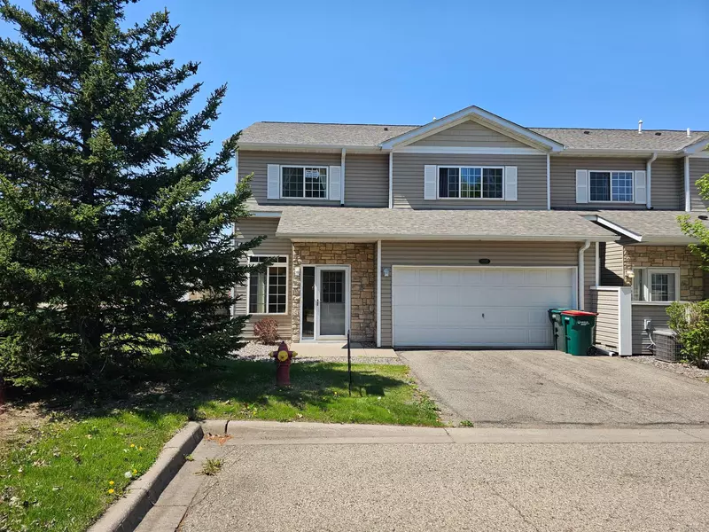 1870 Fisher WAY #E, River Falls, WI 54022