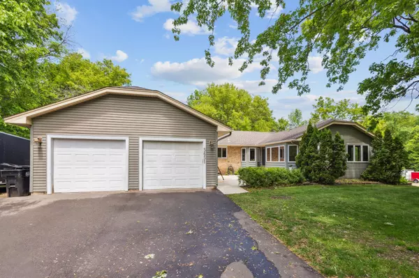 5651 164th LN NW, Ramsey, MN 55303