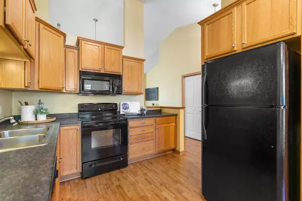 Lino Lakes, MN 55014,372 Arrowhead DR