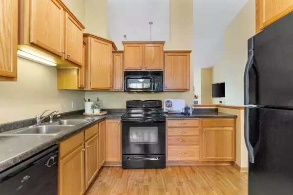 Lino Lakes, MN 55014,372 Arrowhead DR