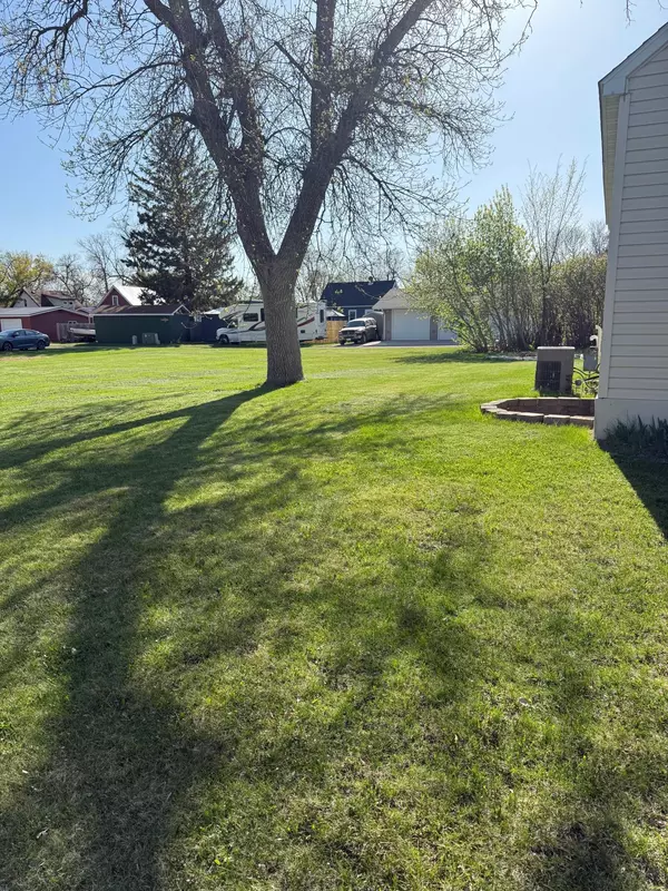 Thief River Falls, MN 56701,703 Markley AVE S