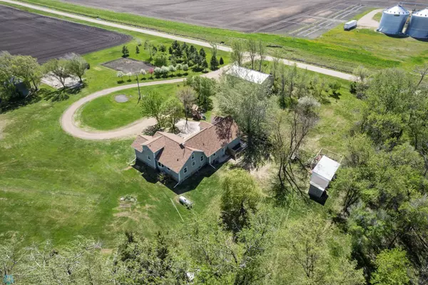 Moorhead, MN 56560,5148 150th AVE S