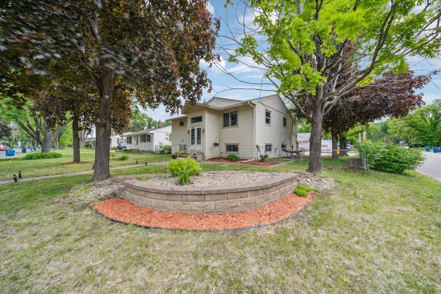 4804 Debra ST, White Bear Lake, MN 55110
