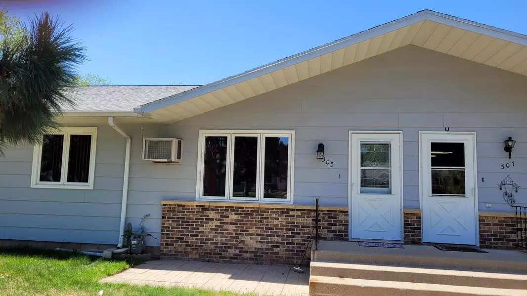 305 Jefferson AVE, Pine River, MN 56474