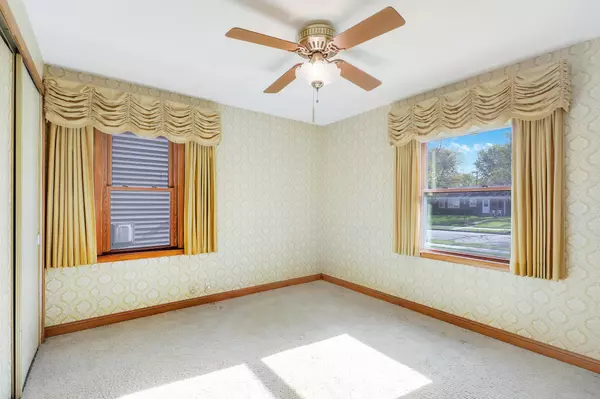 Minneapolis, MN 55410,5848 Russell AVE S