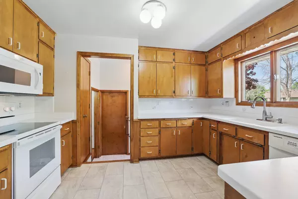 Belle Plaine, MN 56011,101 Sunset DR