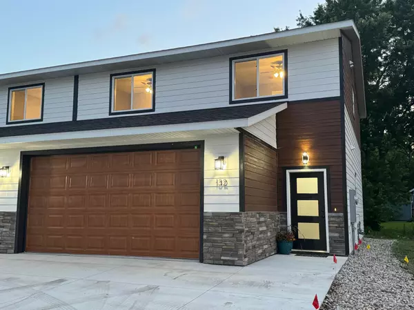 128 Renet PATH, Mankato, MN 56001