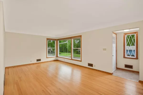 Roseville, MN 55113,2479 Oxford ST N