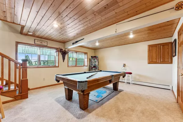 Isanti Twp, MN 55008,1823 313th AVE NE