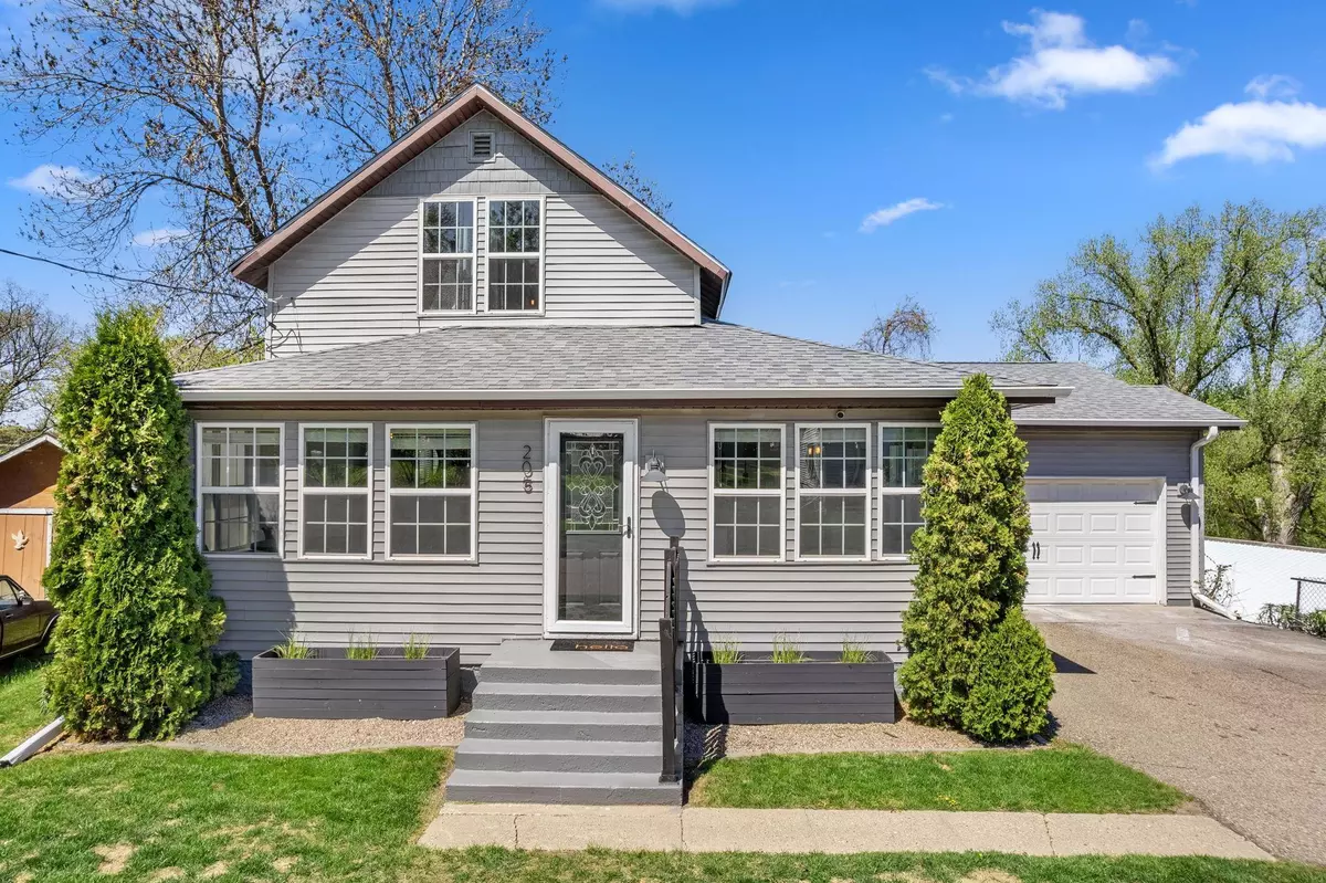 Somerset, WI 54025,205 Arnold ST