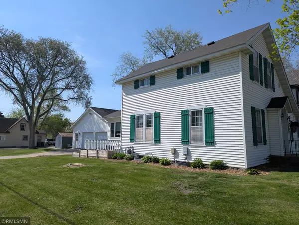 Sauk Centre, MN 56378,532 Main ST S