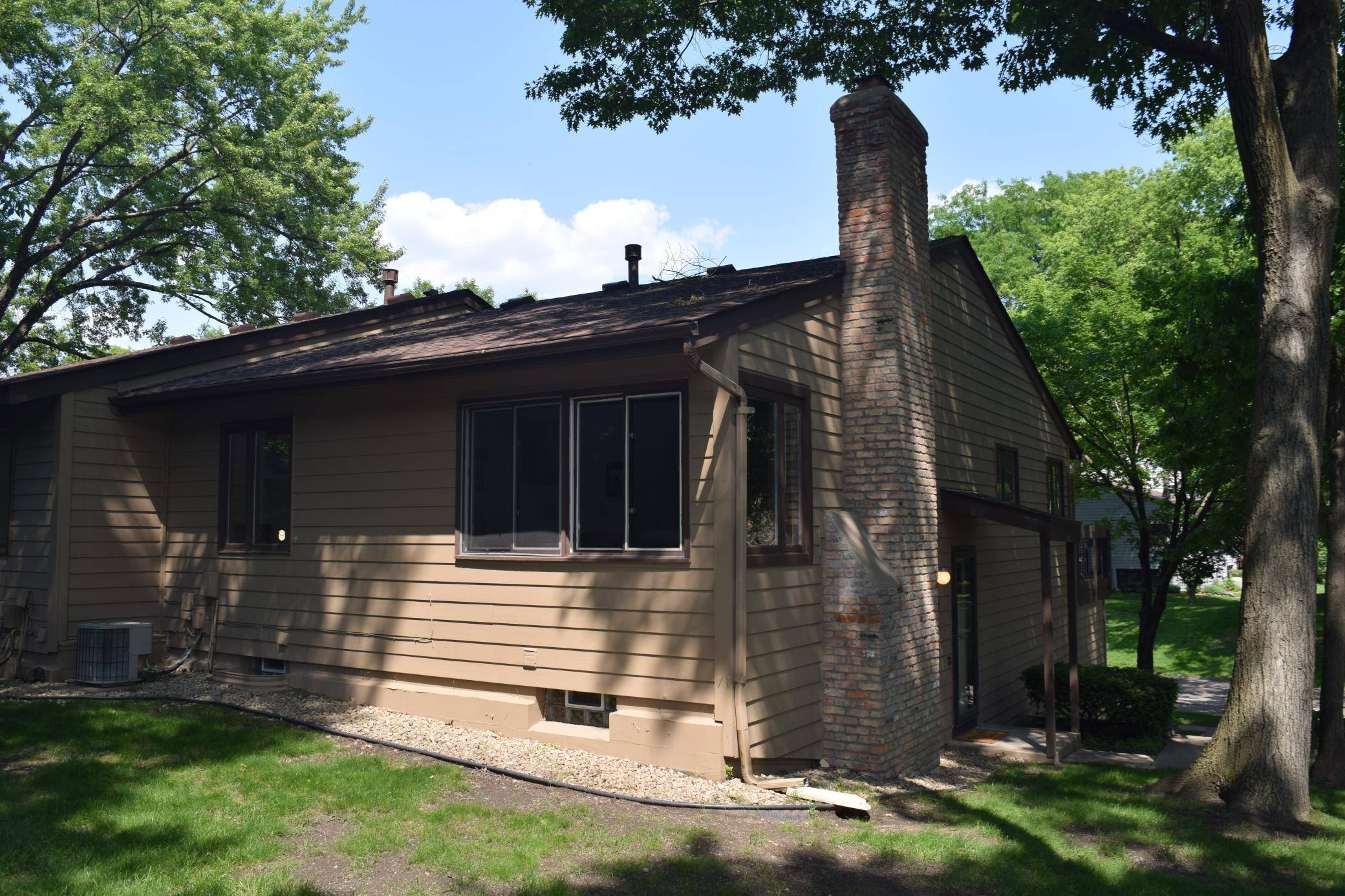 Maple Grove, MN 55369,109 W Eagle Lake DR